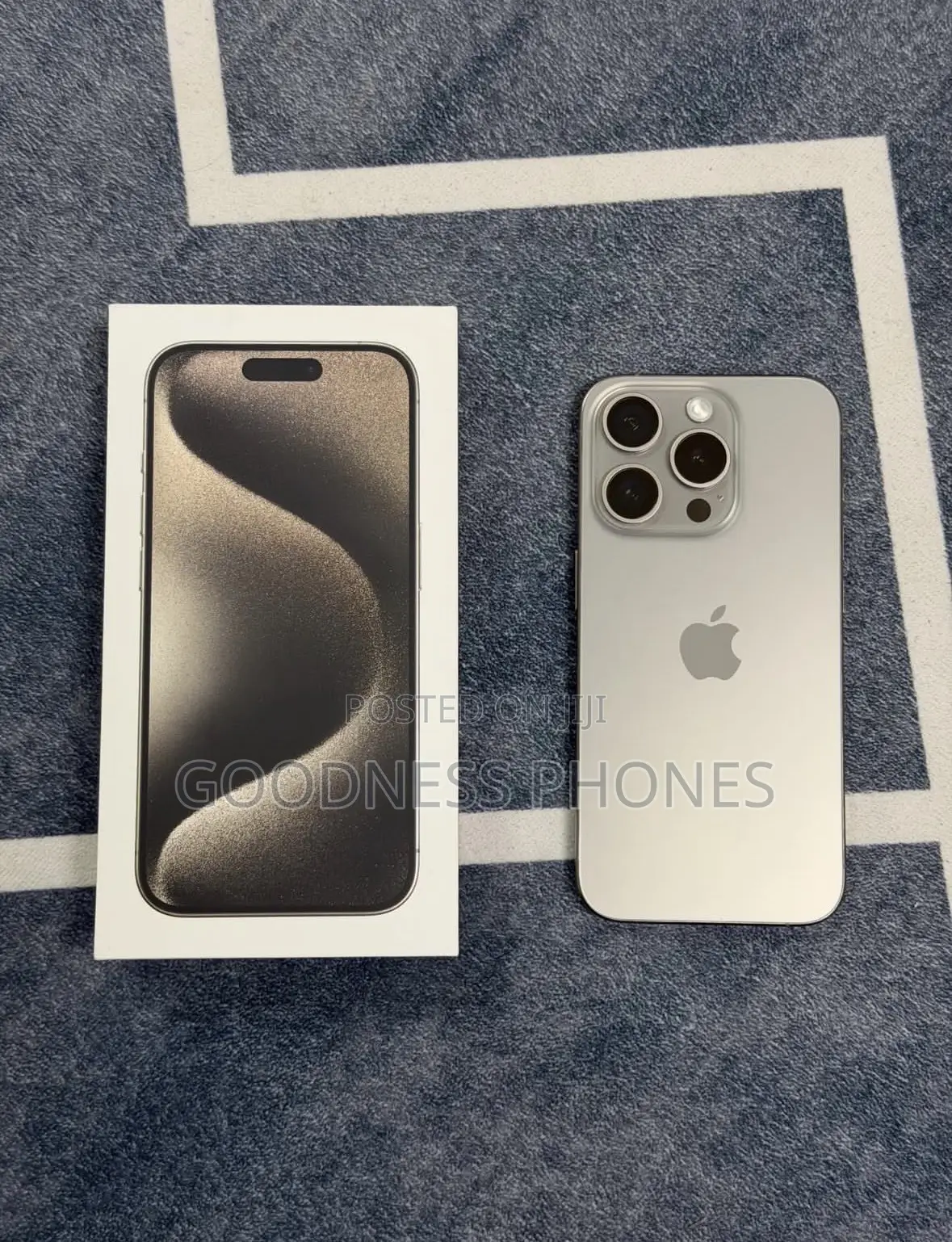 Apple iPhone 15 Pro Max 256 GB Silver