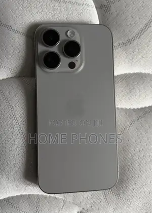 Apple iPhone 15 Pro Max 256 GB Silver