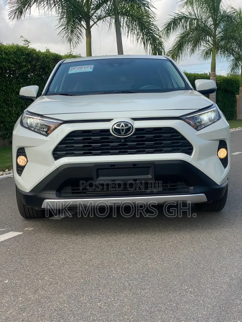 Toyota RAV4 XLE Premium 2021 White