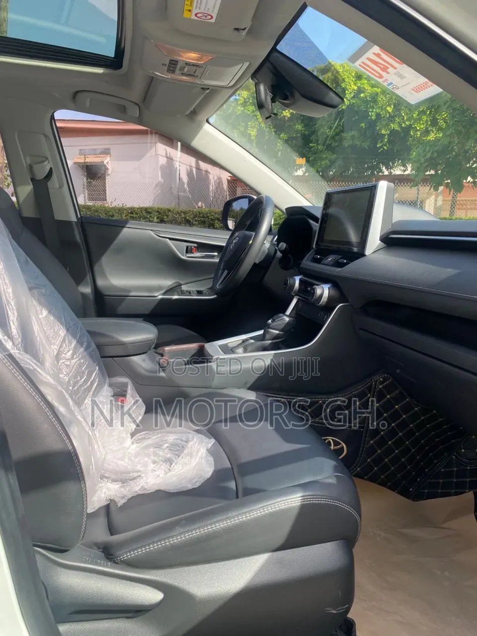 Toyota RAV4 XLE Premium 2021 White