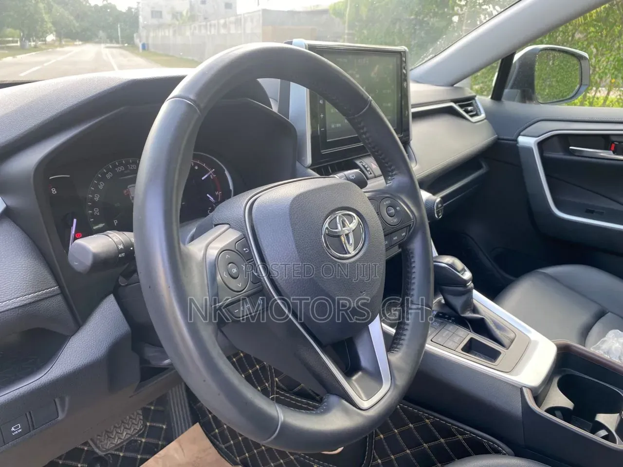 Toyota RAV4 XLE Premium 2021 White