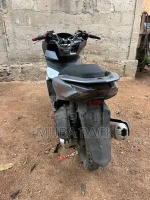 Honda 2022 Blue