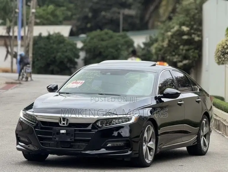 Honda Accord Touring 2.0T 2020 Black