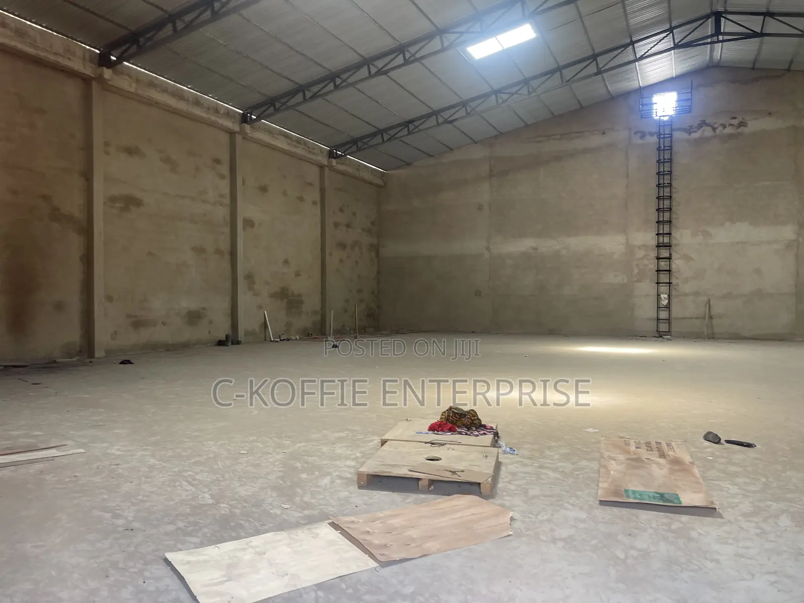 2000 SQM Warehouse at Airport for Rent