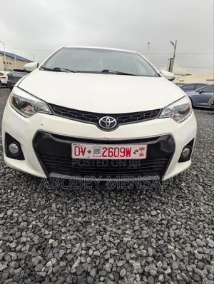 Toyota Corolla S Premium 4dr Sedan (1.8L 4cyl CVT) 2015 White