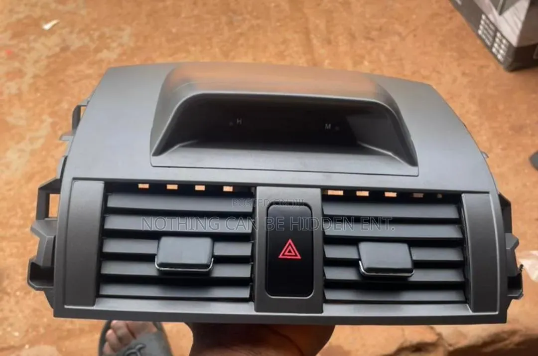 Toyota Corolla Center Dash a/C Outlet Air Vent Panel