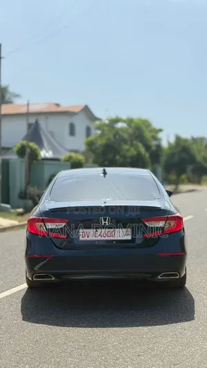 Honda Accord Sport (2.0L 4cyl Turbo 6M) 2019 Black
