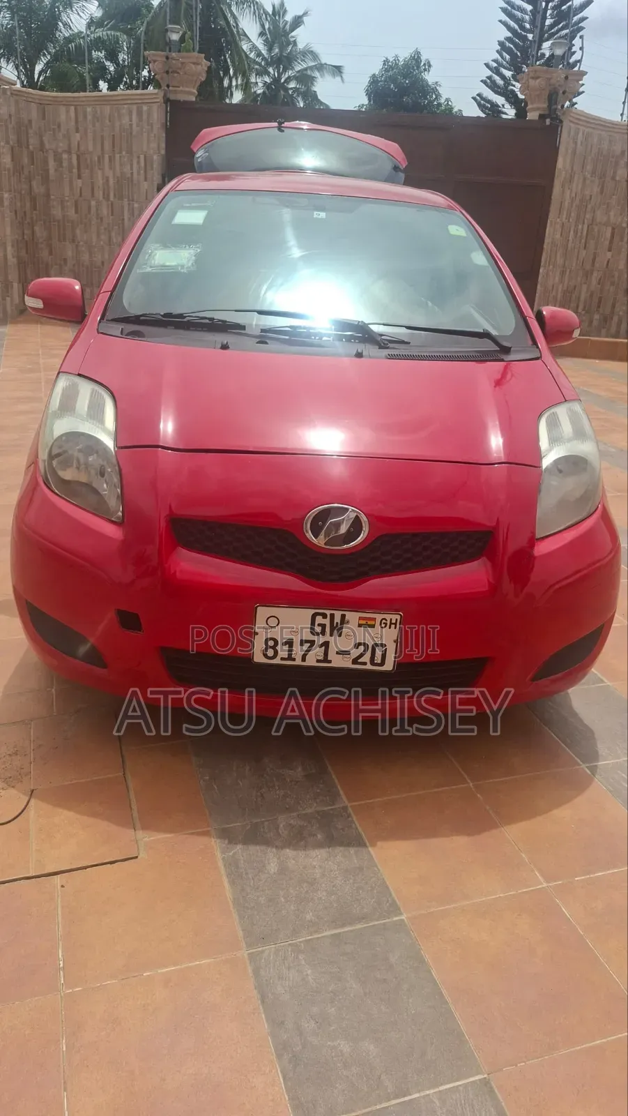 Toyota Vitz 1.0 FWD 3dr 2010 Red