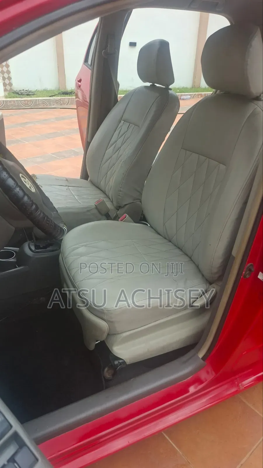 Toyota Vitz 1.0 FWD 3dr 2010 Red