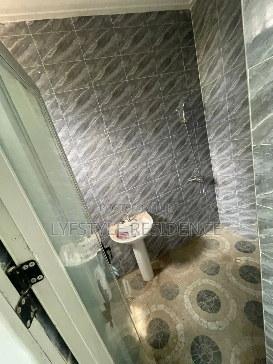 1bdrm Apartment in Akporman, Boi for rent