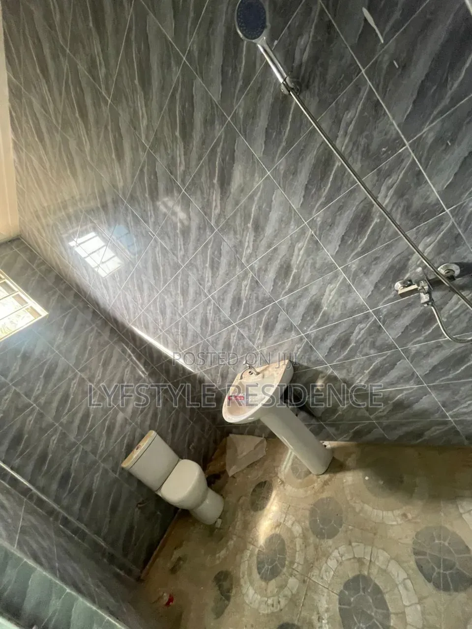 1bdrm Apartment in Akporman, Boi for rent