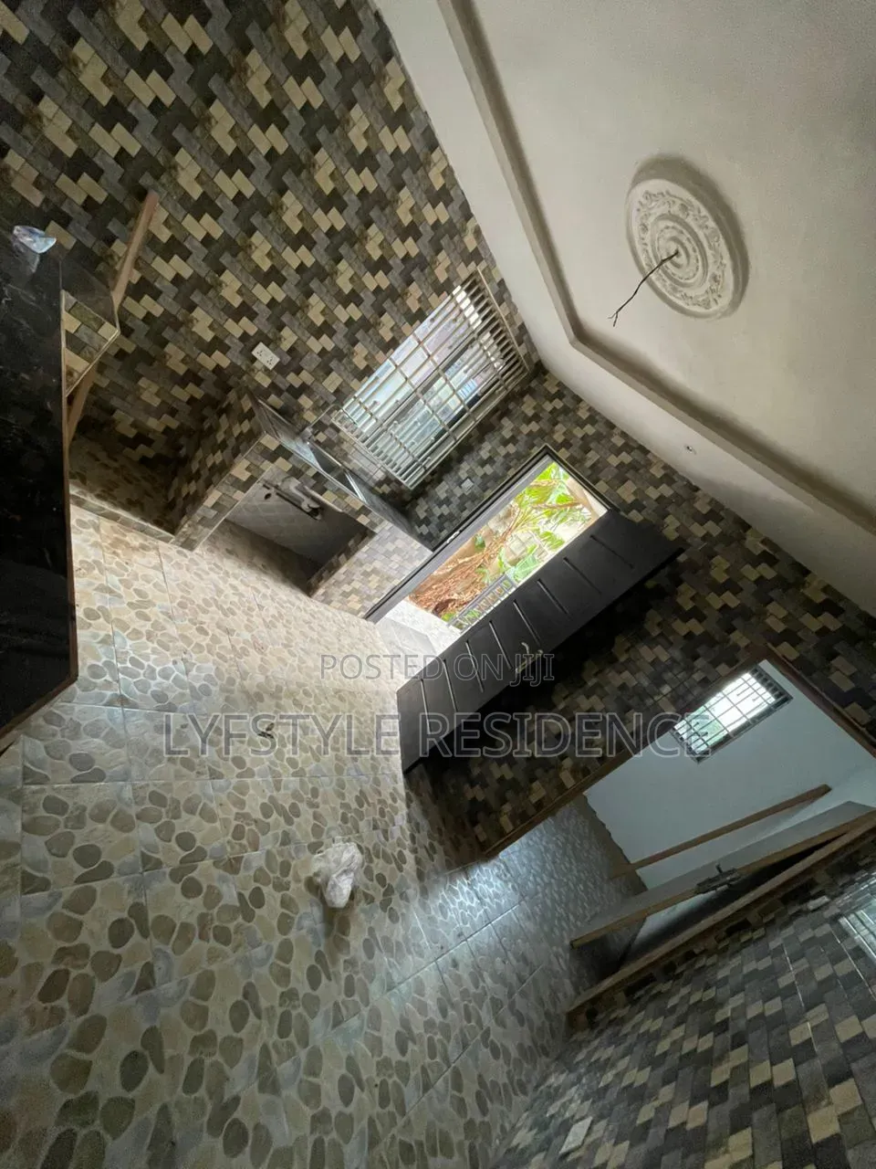 3bdrm Apartment in Akporman, Boi for rent