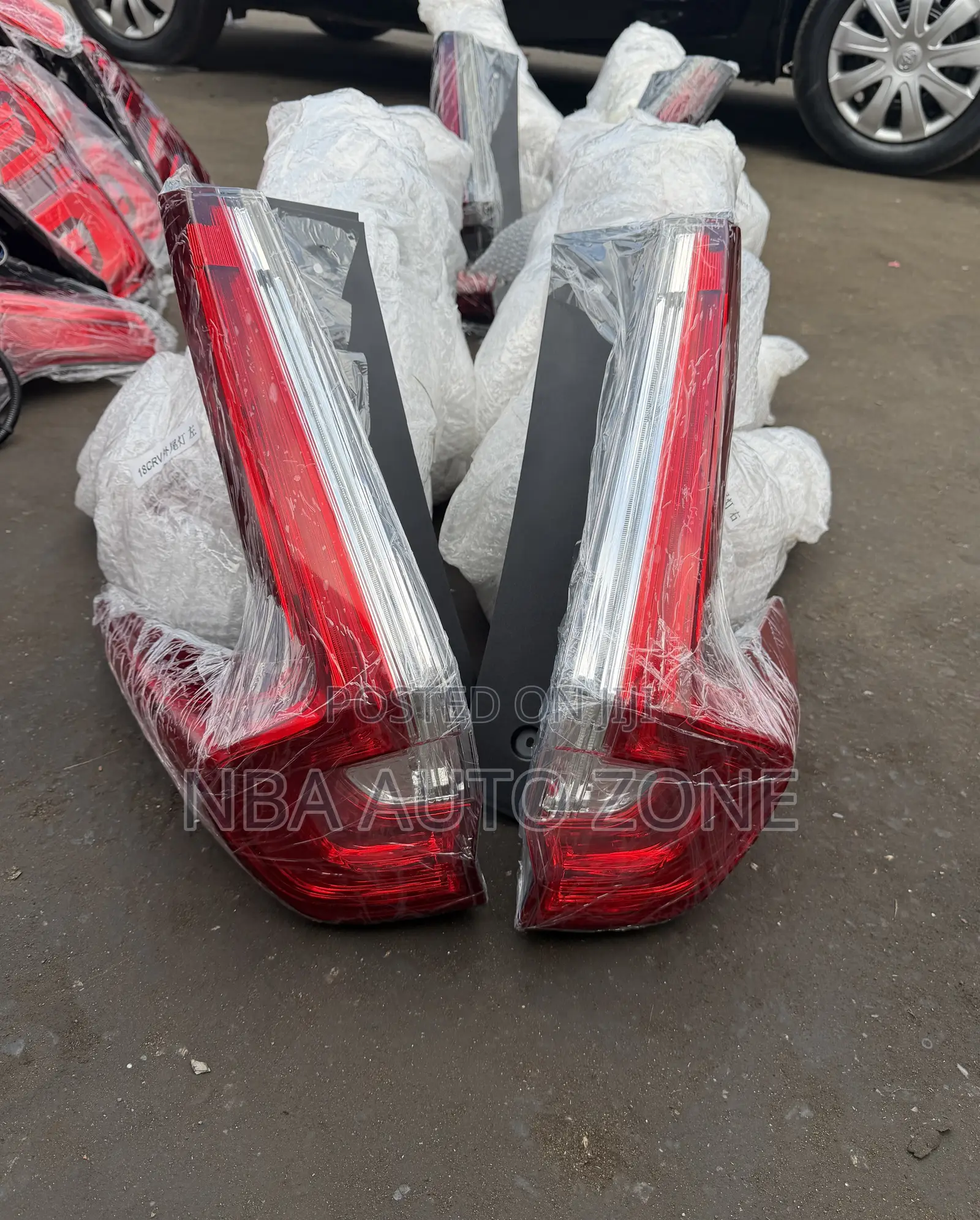 Honda CRV 2017-2019 Tail Light Pair (Or One Side)
