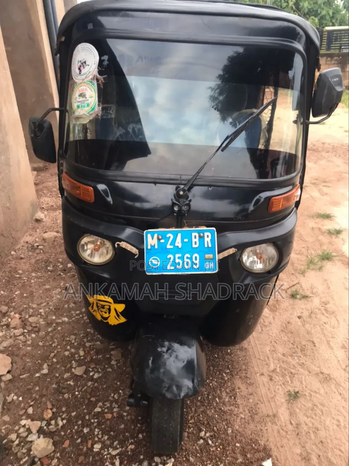 Bajaj RE 2024 Black