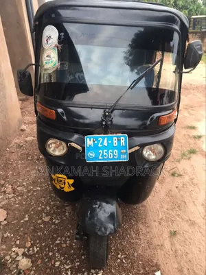Bajaj RE 2024 Black