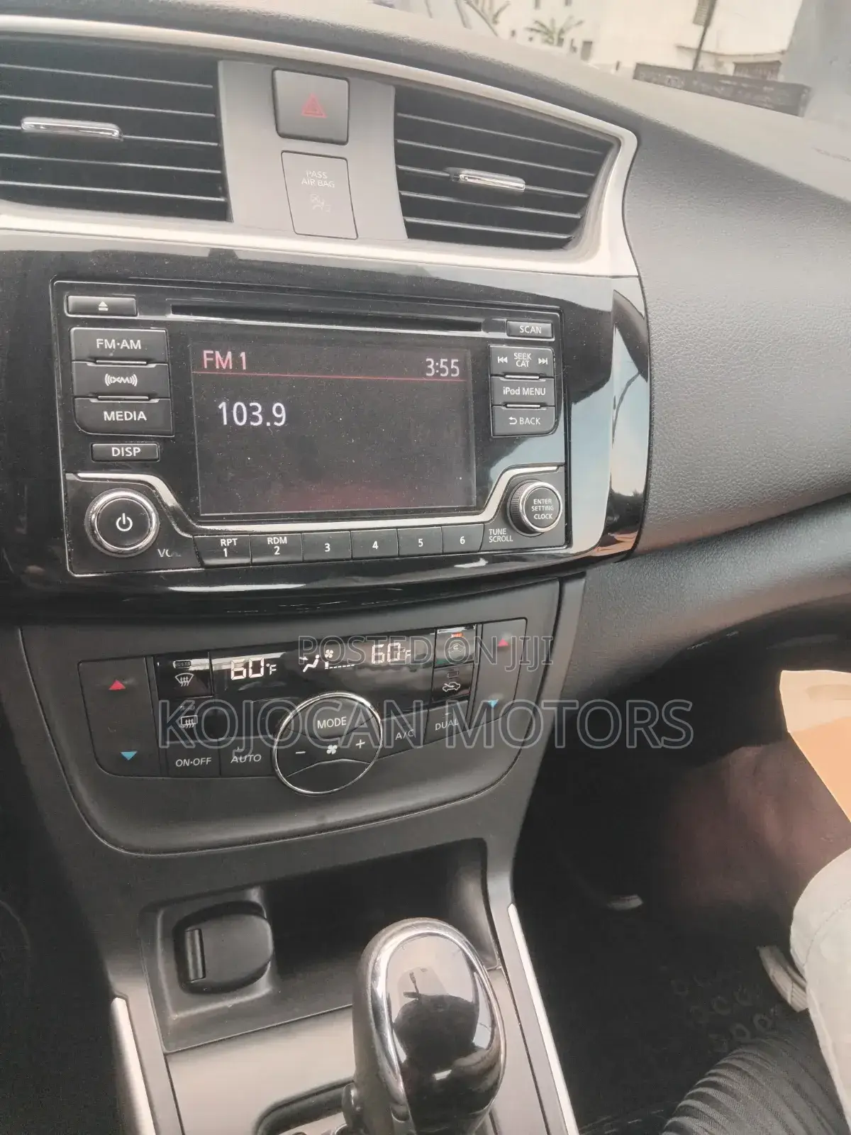 Nissan Sentra SV 2019 White