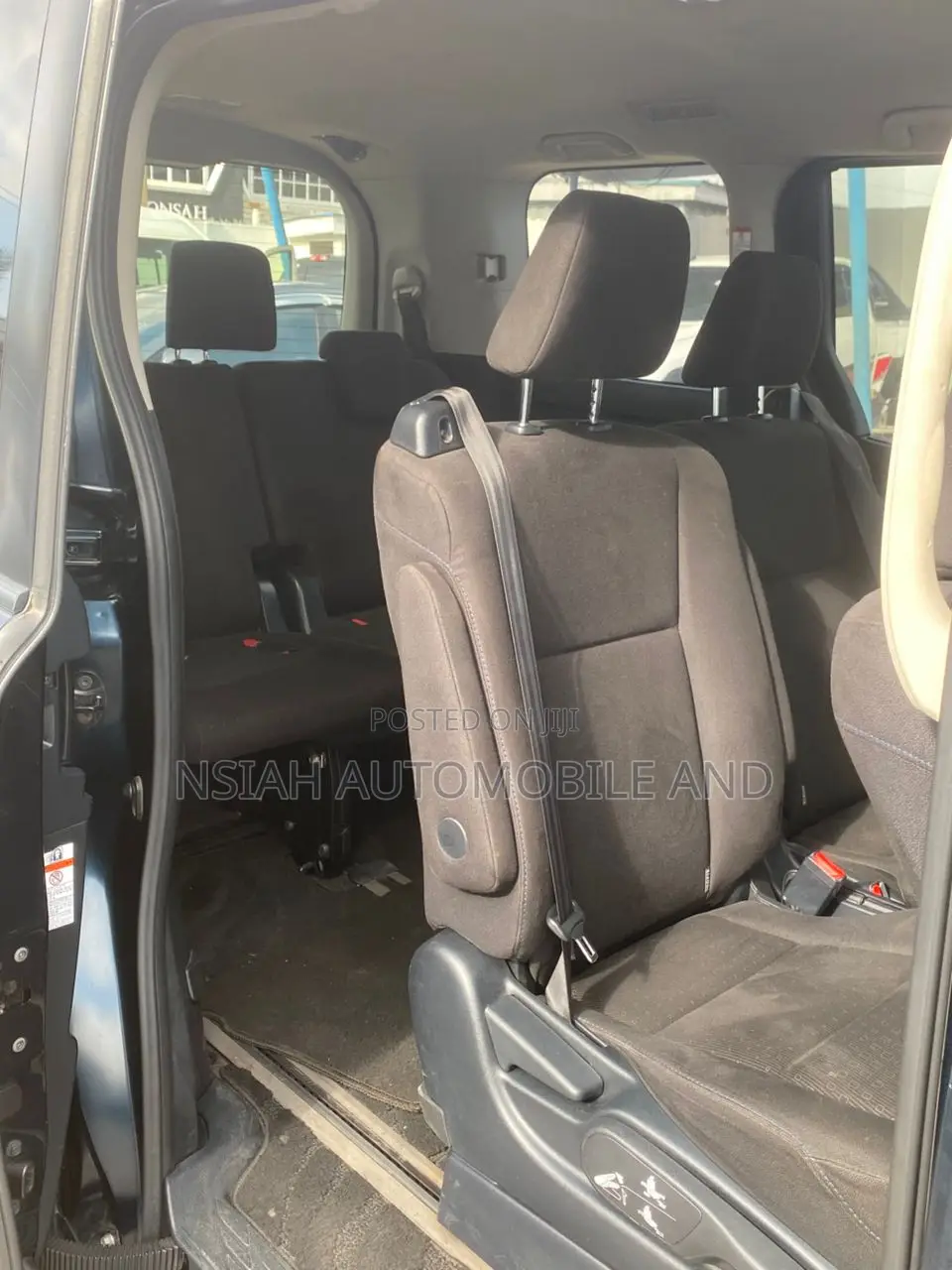 Toyota Voxy SV Premium 2014 Blue