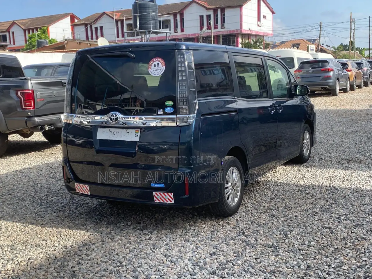 Toyota Voxy SV Premium 2014 Blue