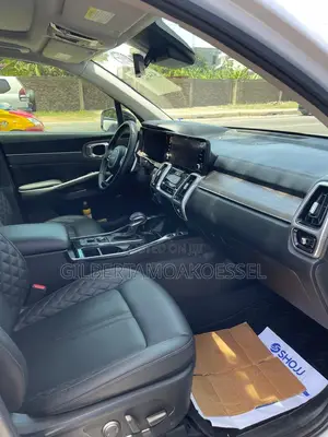 Kia Sorento 2023 White