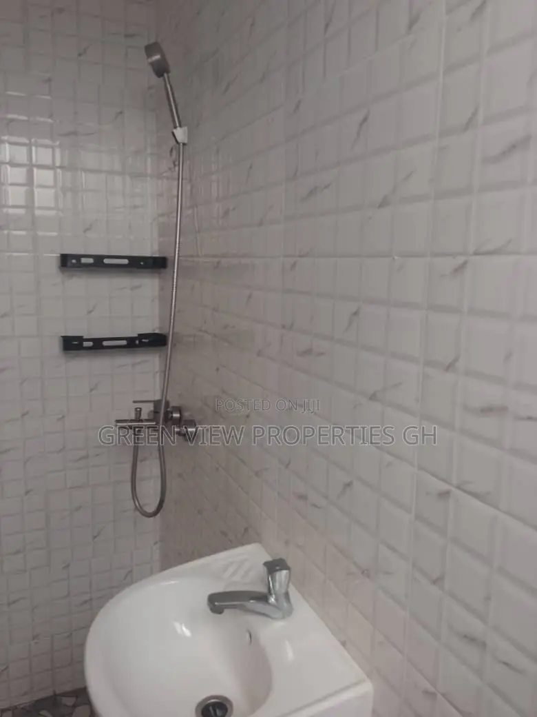 1bdrm Room & Parlour in Tseaddo for rent