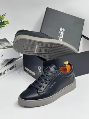 Urbancraft Classic Leather Sneakers