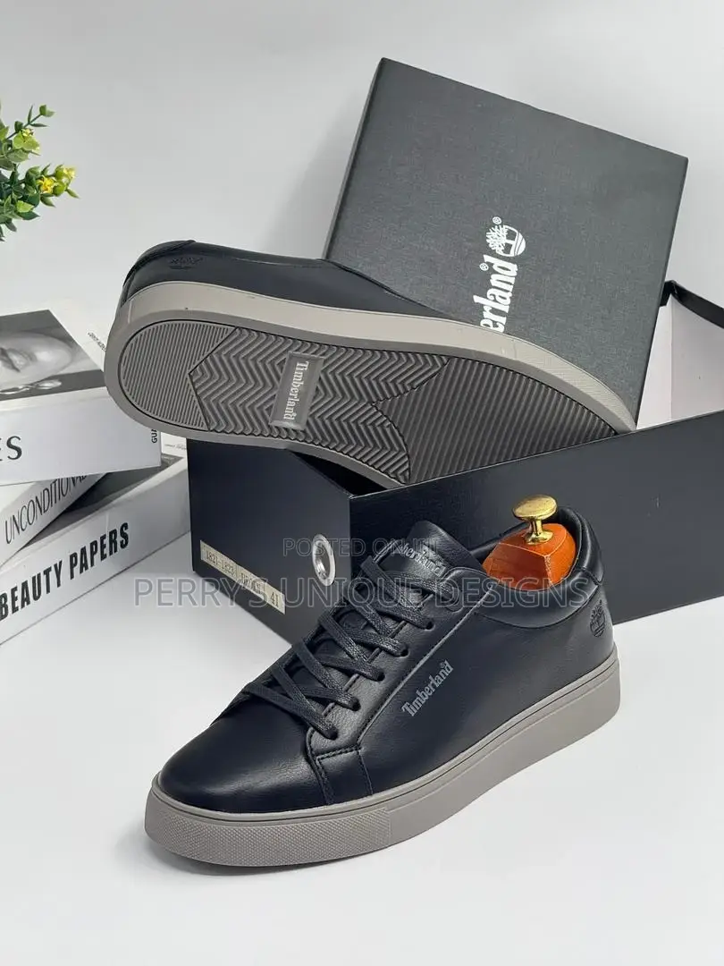 Urbancraft Classic Leather Sneakers