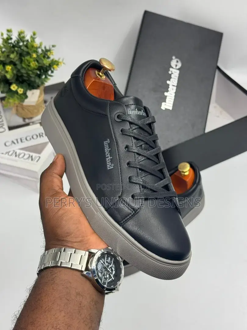 Urbancraft Classic Leather Sneakers