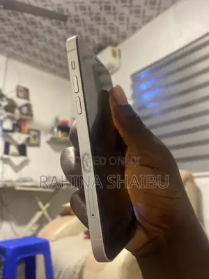Apple iPhone 12 64 GB White