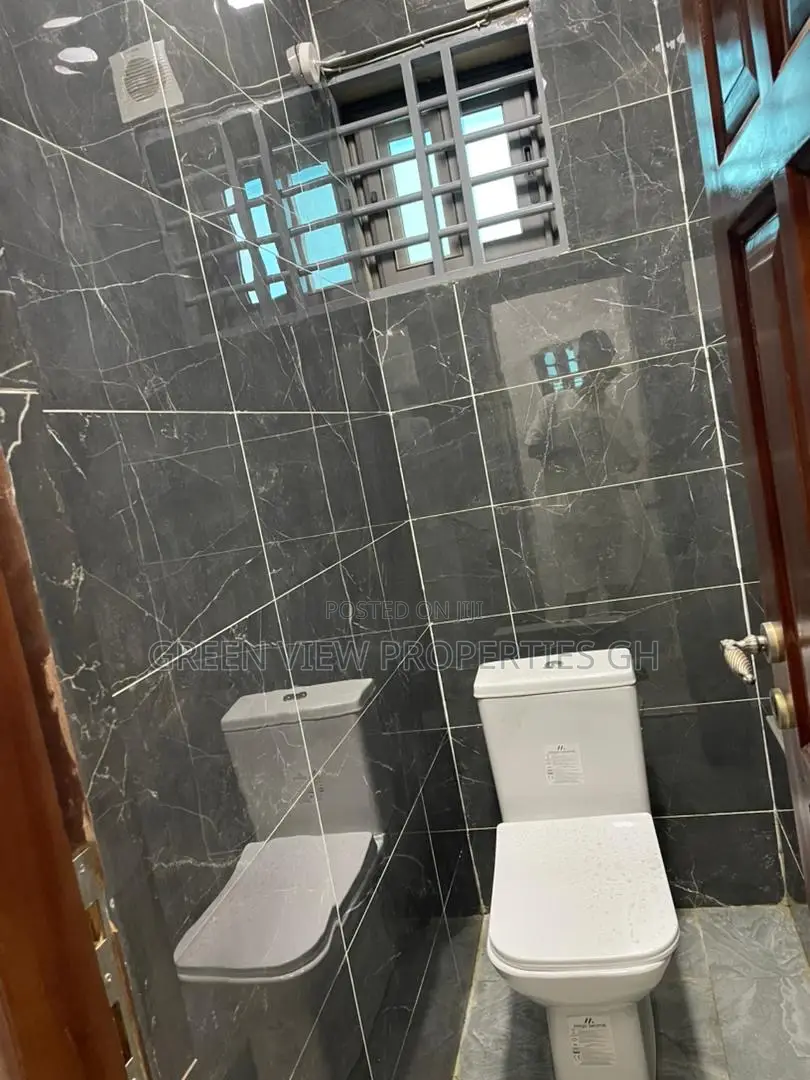 1bdrm Room & Parlour in Dome for rent