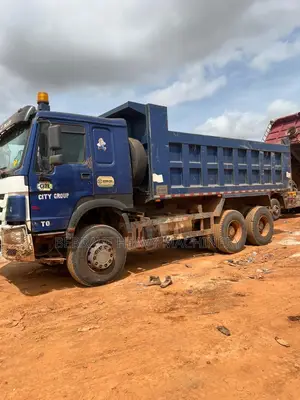Howo 6*4 Wheeler Truck