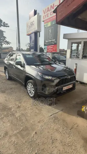 Toyota RAV4 2020 Silver
