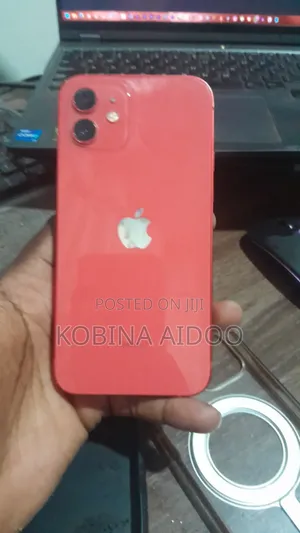 Apple iPhone 12 64 GB Red
