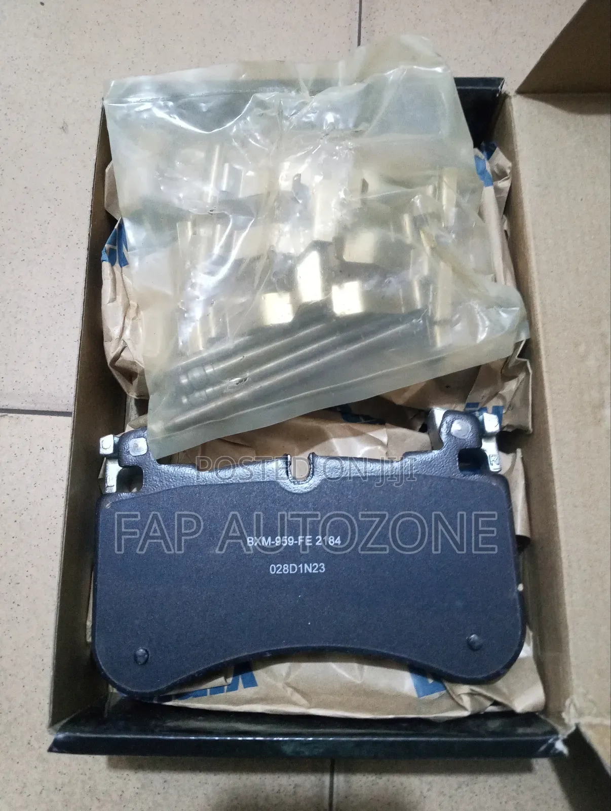 01636. Genuine Ceramic Range Rover Brake Pads Imported From Usa