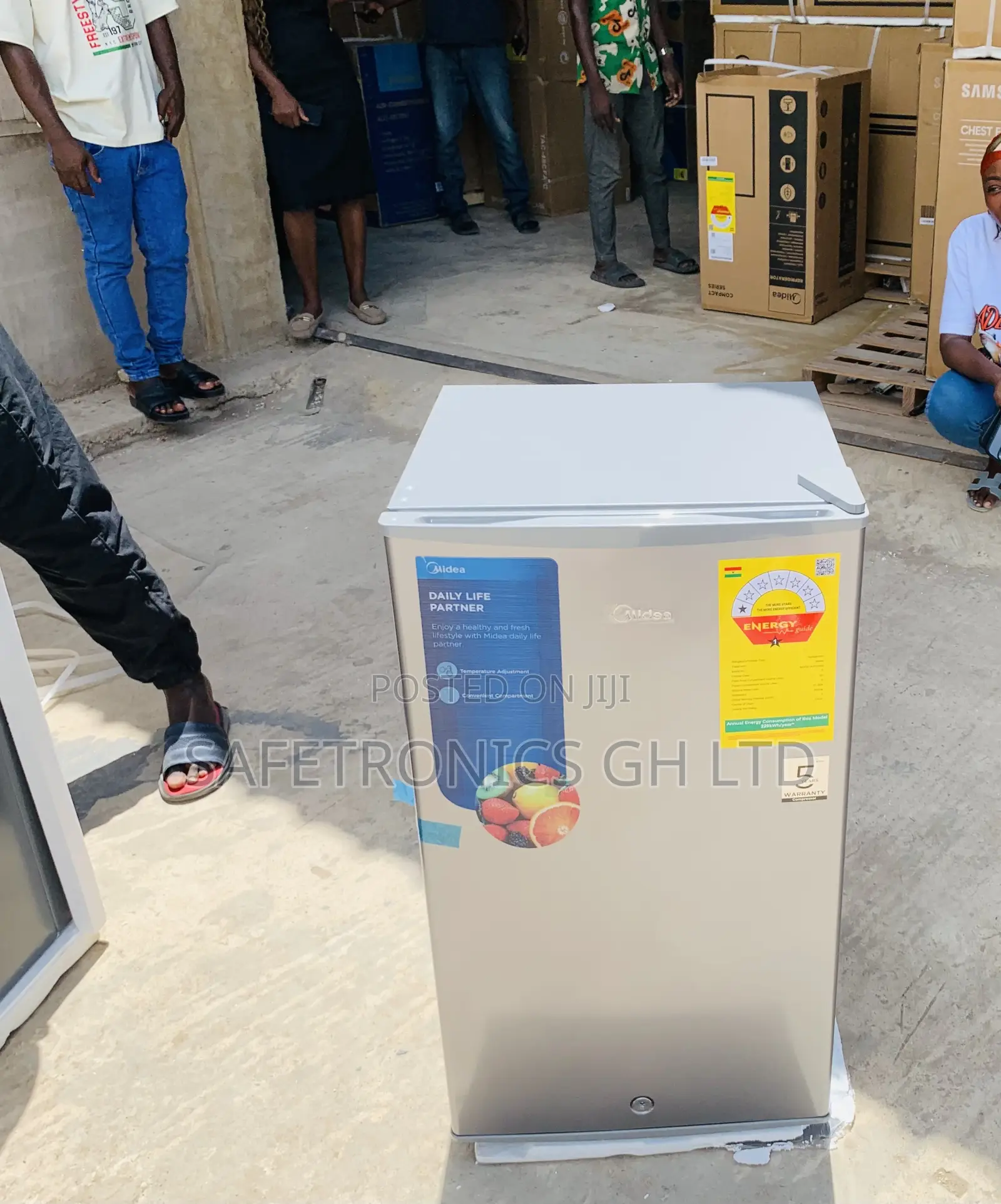 Newly Approved Midea 85l Litres Table Top Refrigerator Mdrd133fgg31