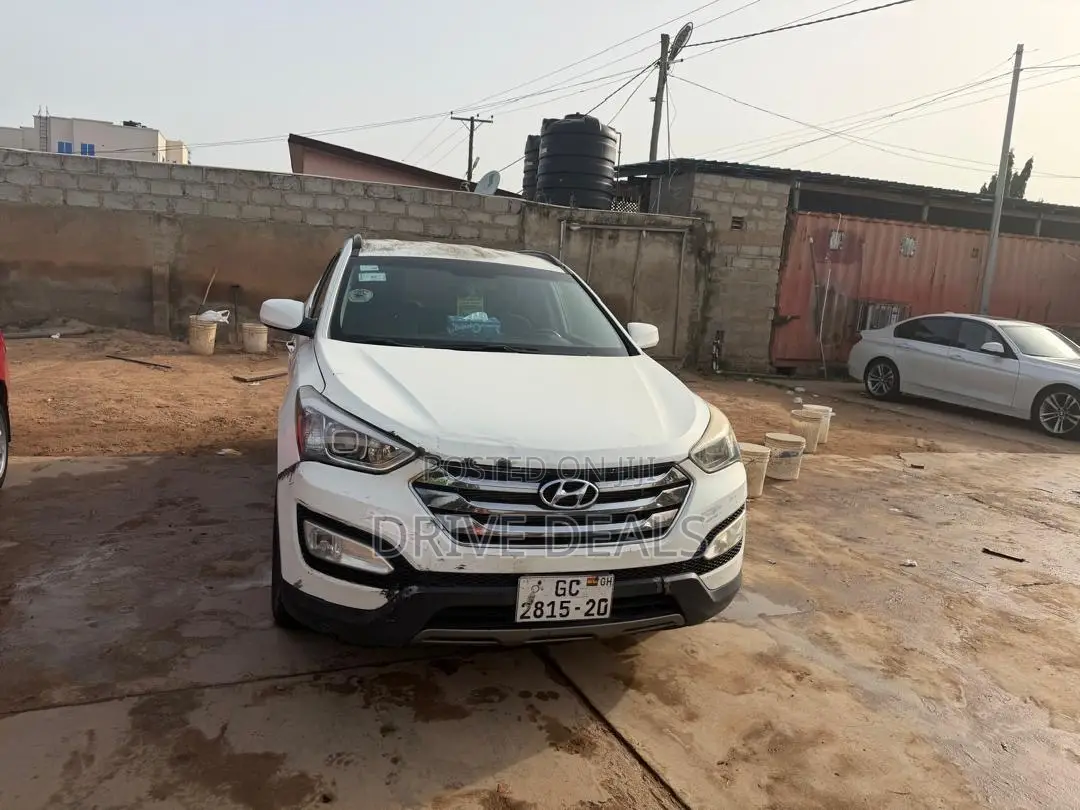 Hyundai Santa Fe GLS 4dr SUV (3.3L 6cyl 6A) 2015 White