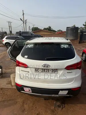 Hyundai Santa Fe GLS 4dr SUV (3.3L 6cyl 6A) 2015 White