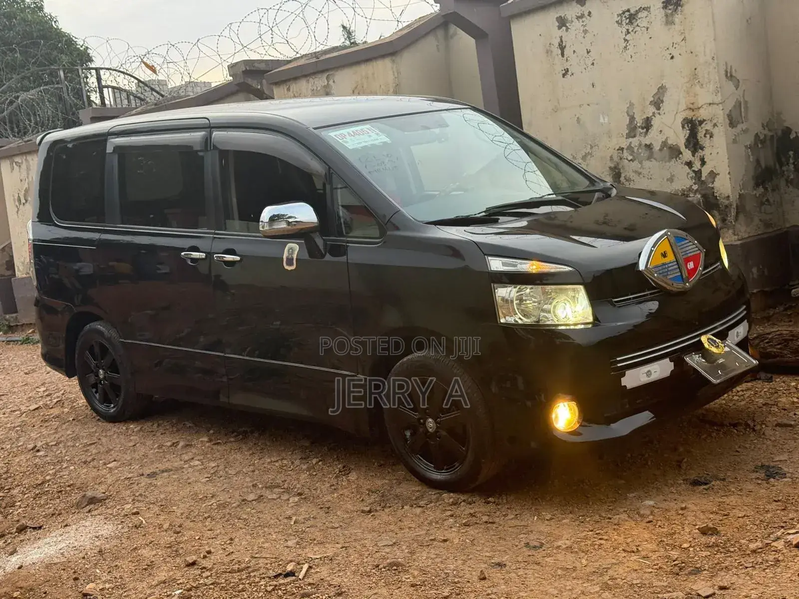 Toyota Voxy 2012 Black