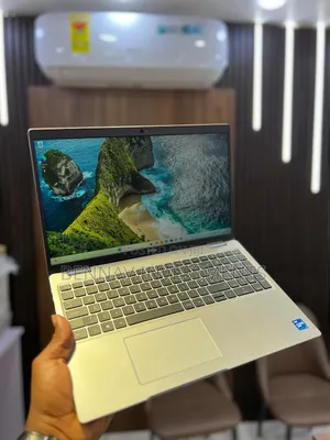 Laptop Dell Precision 3561 16GB Intel Core i7 SSD 512GB