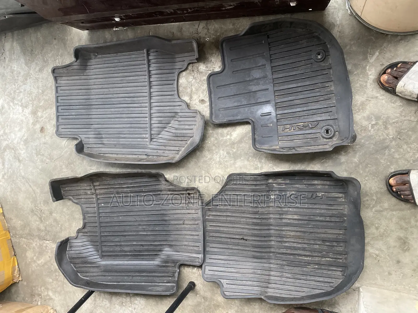 Honda HRV Carpet/Floor Mats Set