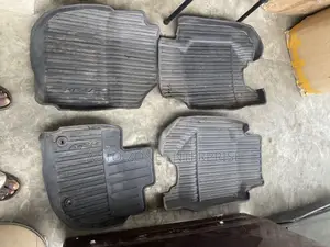 Honda HRV Carpet/Floor Mats Set