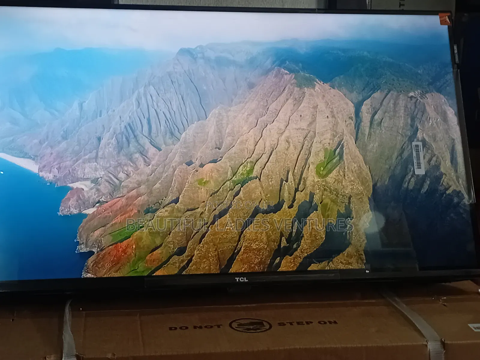 TCL 32” Home Cinema Tv With Immersive Audio