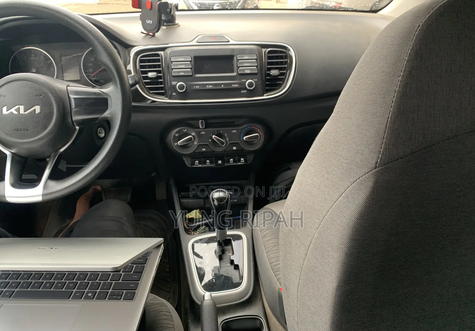 Kia Pegas 2024 Blue
