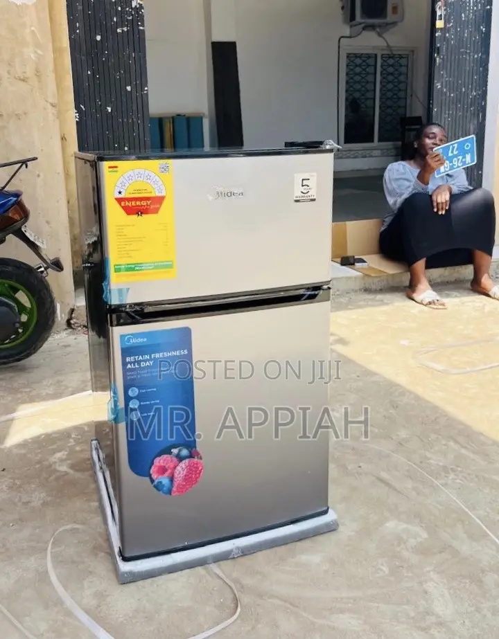Sleek Design Midea Double Door Table Top Refrigerator(87l) 