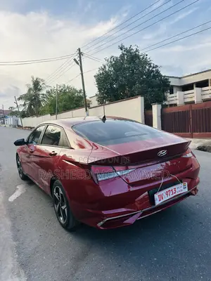 Hyundai Elantra SE 2023 Red