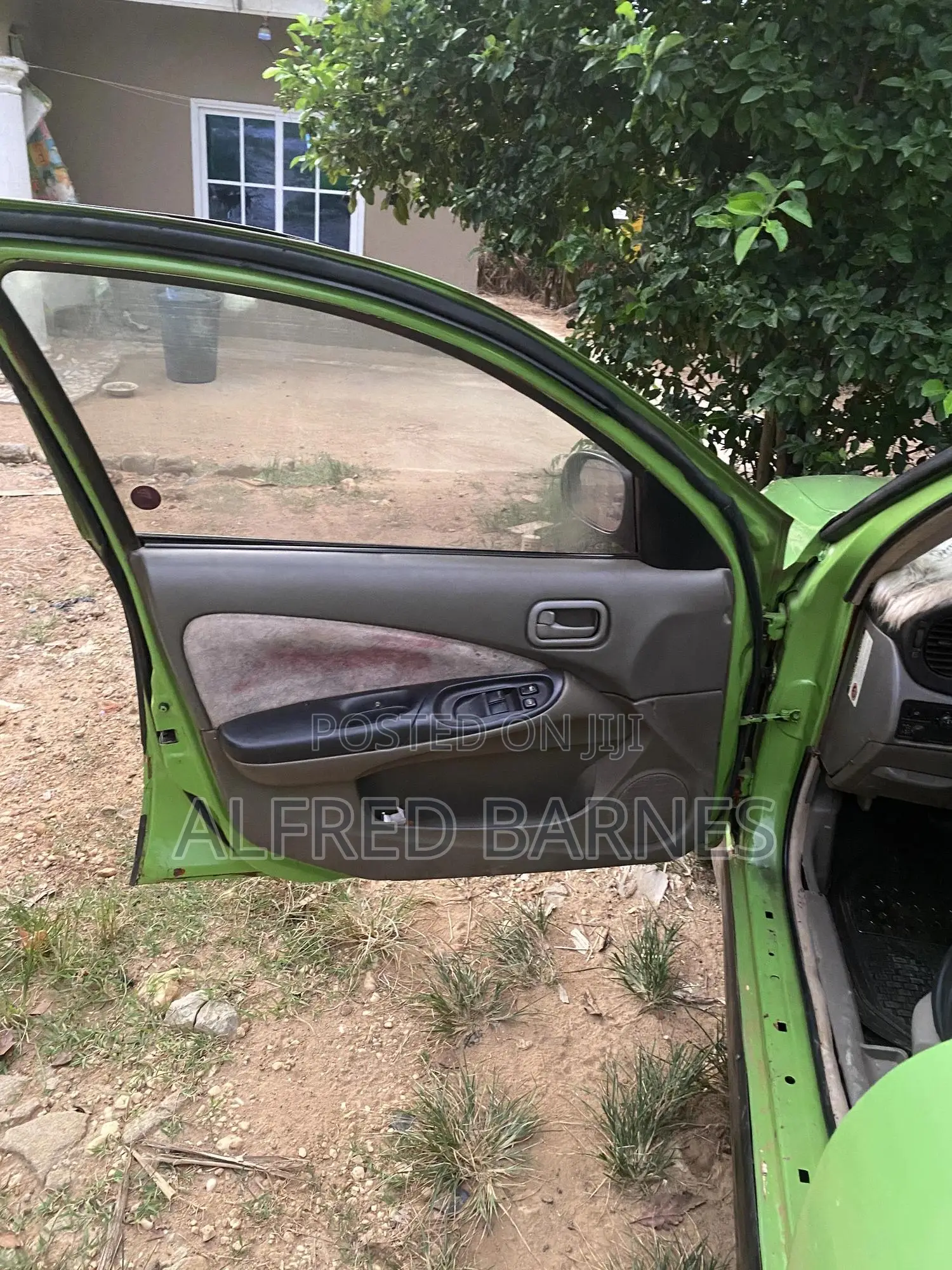 Nissan Almera Tino 2004 Green