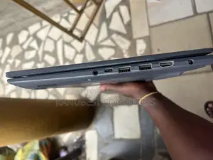 Laptop Asus VivoBook 15 X505BA 16GB Intel Core i7 eMMC 512GB