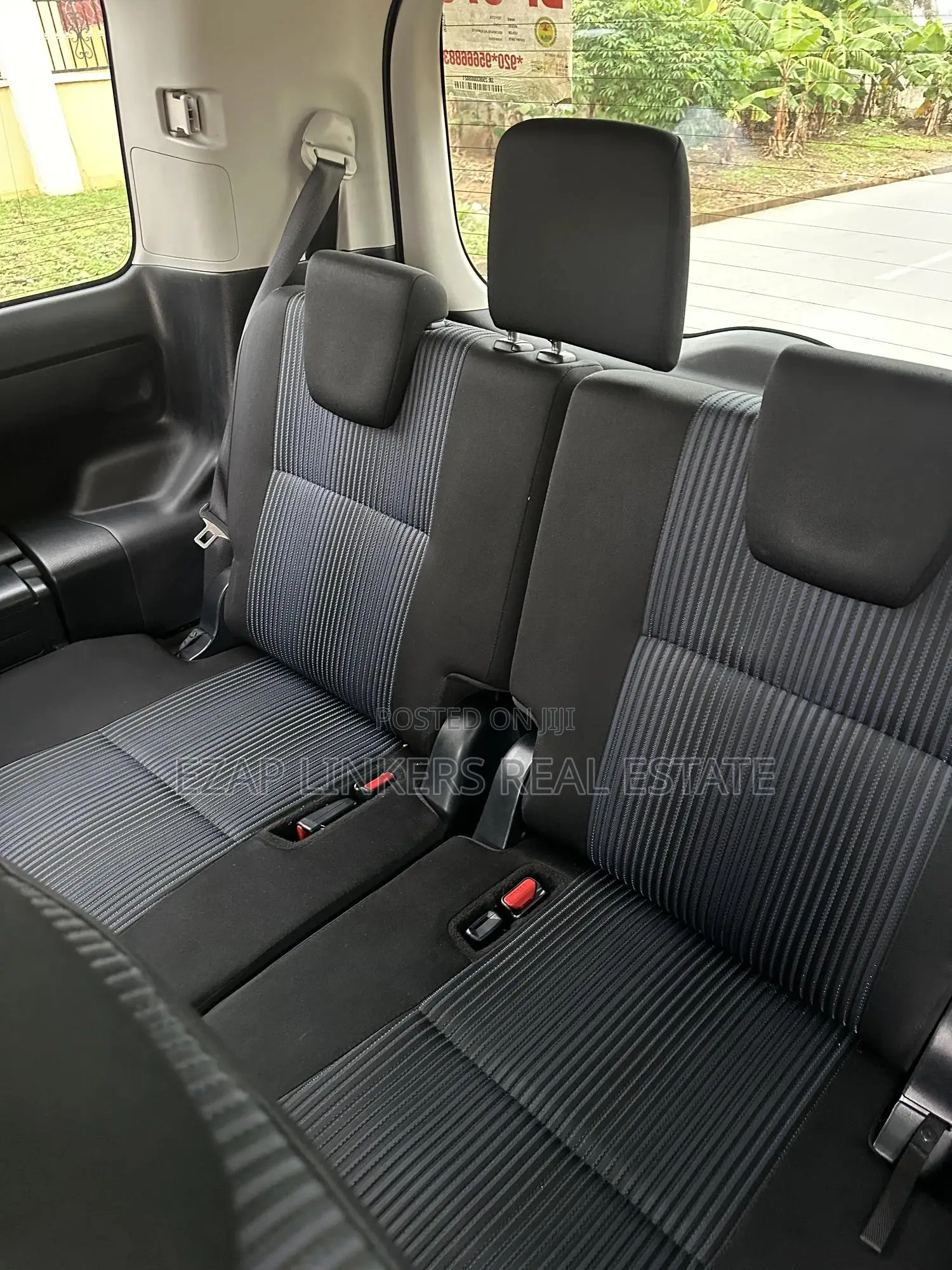 Toyota Voxy SV Premium 2014 Black