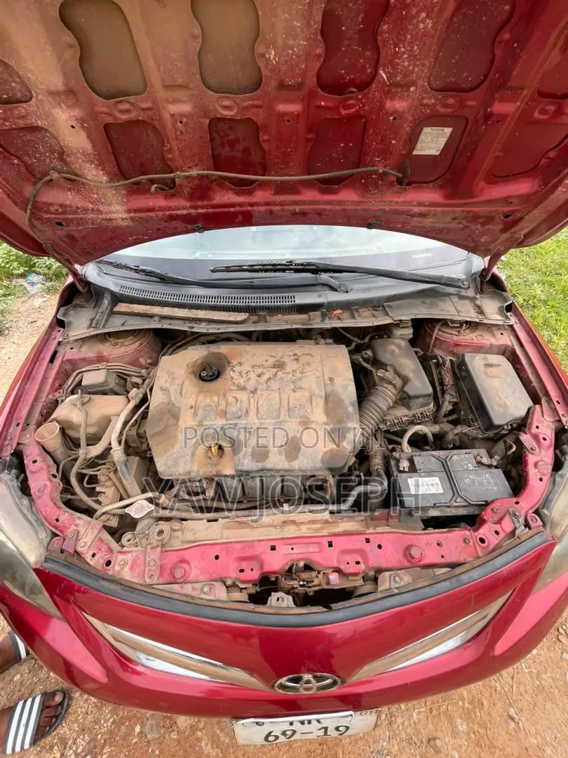 Toyota Corolla 2010 Red