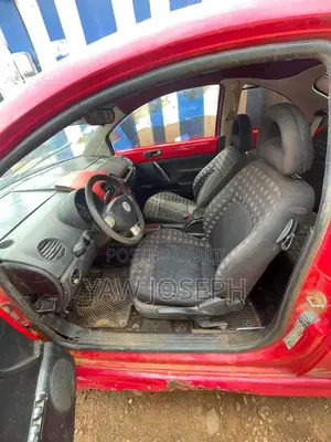 Volkswagen Beetle 2003 Red