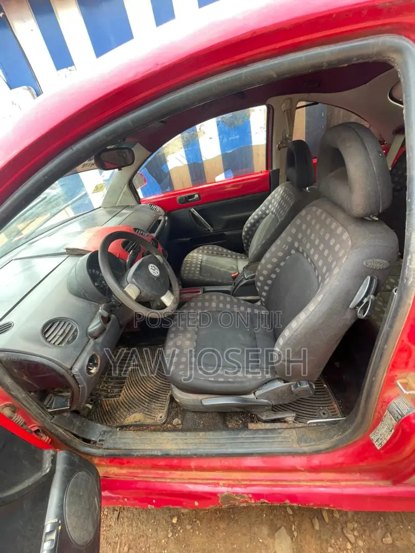 Volkswagen Beetle 2003 Red